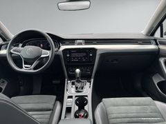 VW Passat Variant 2.0 TDI Elegance 4M Nav Ahk Assis VW Passat Variant 2.0 TDI Elegance 4M Nav Ahk Assis