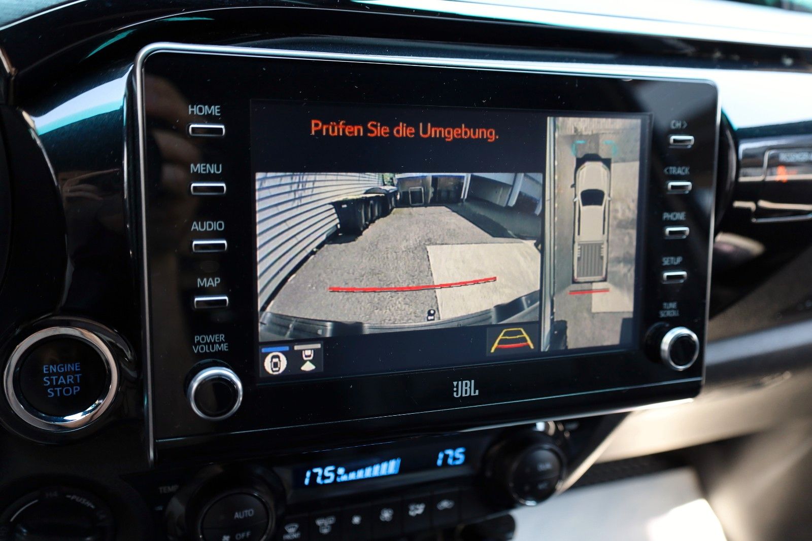 Fahrzeugabbildung Toyota Hilux Double Cab Invincible,Navi,ACC,HardTop,AHK