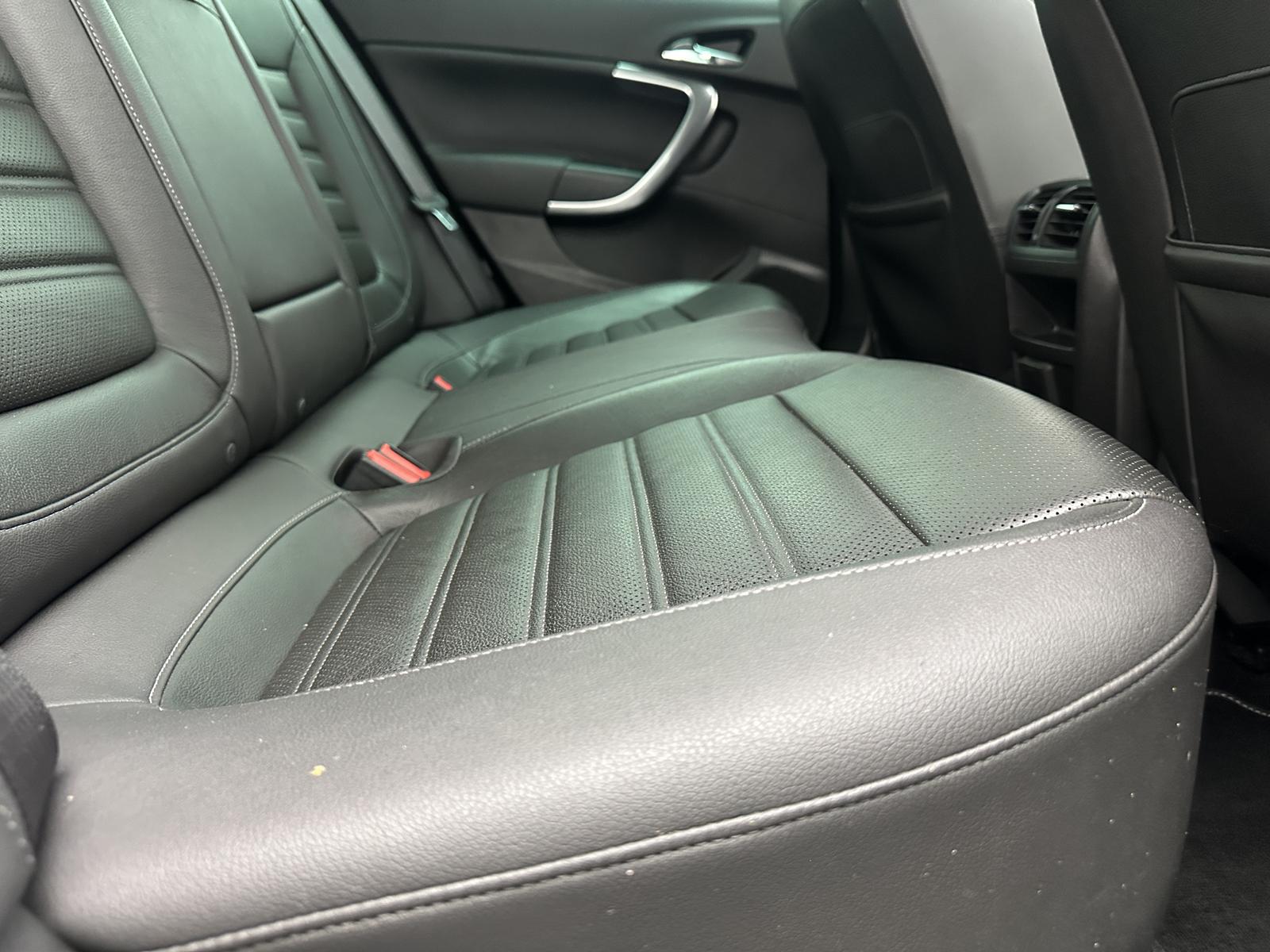 Opel Insignia Sports Tourer 2.0 Turbo 250 ch BVA – OPC Line – Toit pano Cuir ventilé