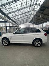 BMW X5 xDrive30d - - BMW X5 Gebrauchtwagen in Mannheim