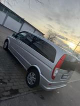 Mercedes-Benz Viano 3.0 CDI AMBIENTE kompakt AMBIENTE - gebrauchte Mercedes-Benz Viano aus dem Jahr 2010