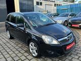 Opel Zafira B Innovation*XENON*LEDER*TÜV NEU*7-SITZER - Opel Zafira Gebrauchtwagen in Dortmund