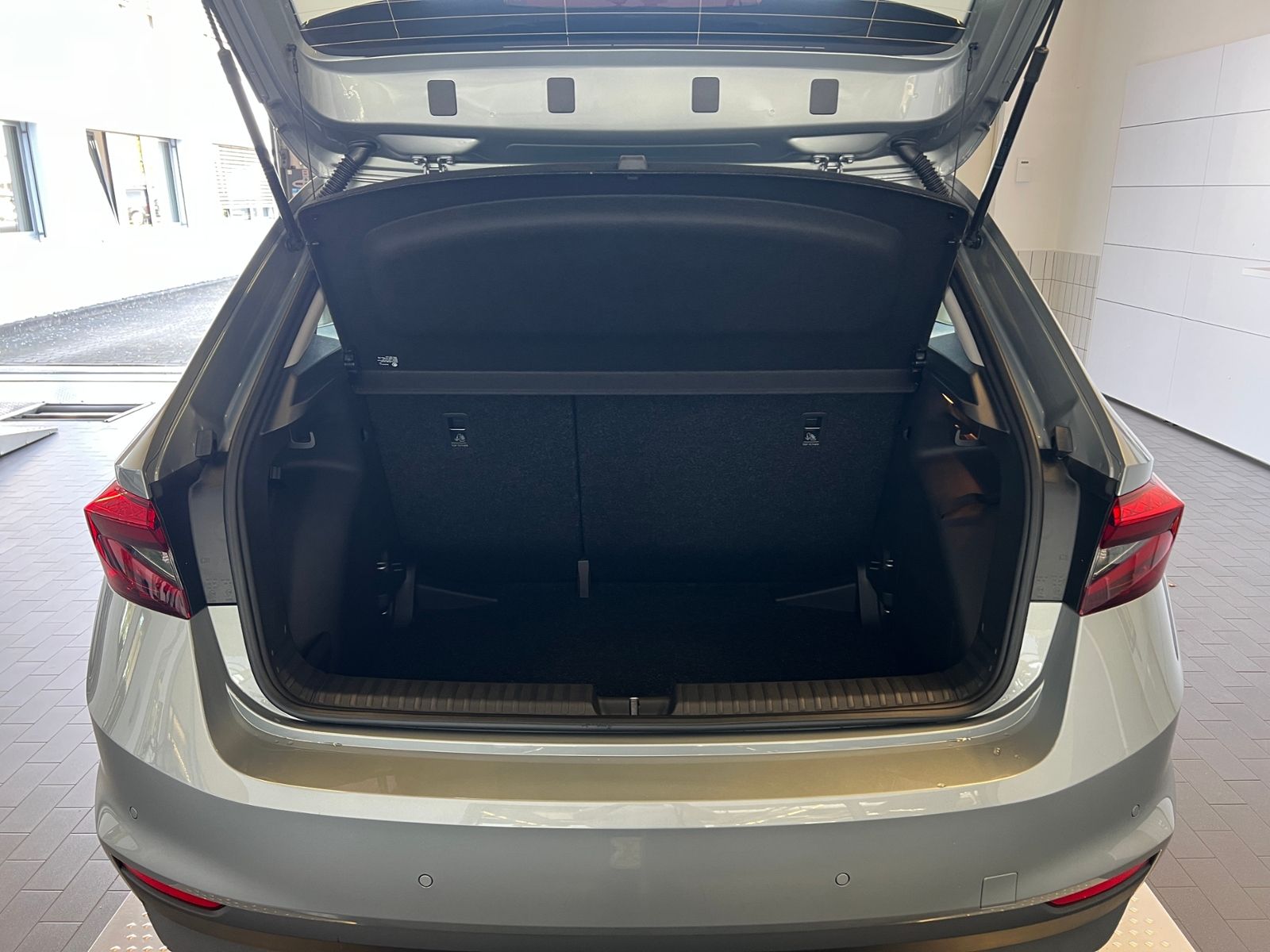 Fahrzeugabbildung SKODA Fabia Selection 1.0 TSI DSG *LED, SmartLink, Kam