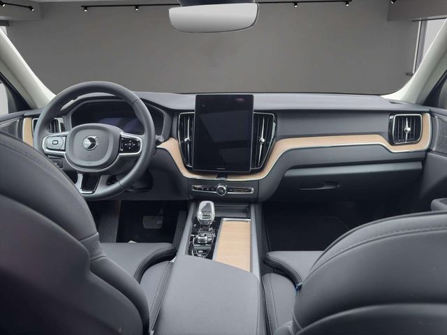 Volvo XC60 T6 Plug-In Hybrid AWD Facelift Plus Dark