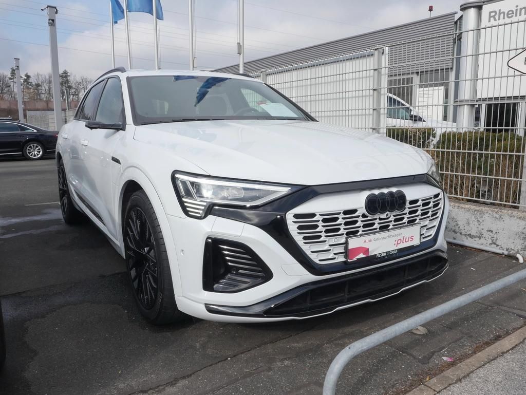Audi Q8 e-tron 55 S Line Pano HUD Matrix Kameras,21 foto 3