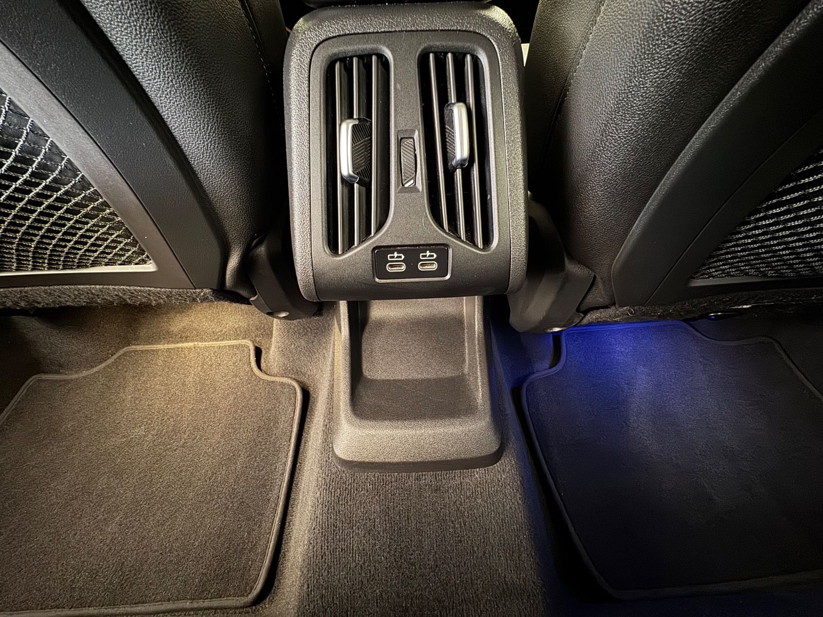 BMW X1 18 d sDrive+2Hand+Leder+AHK+Digitales Cockpit foto 21