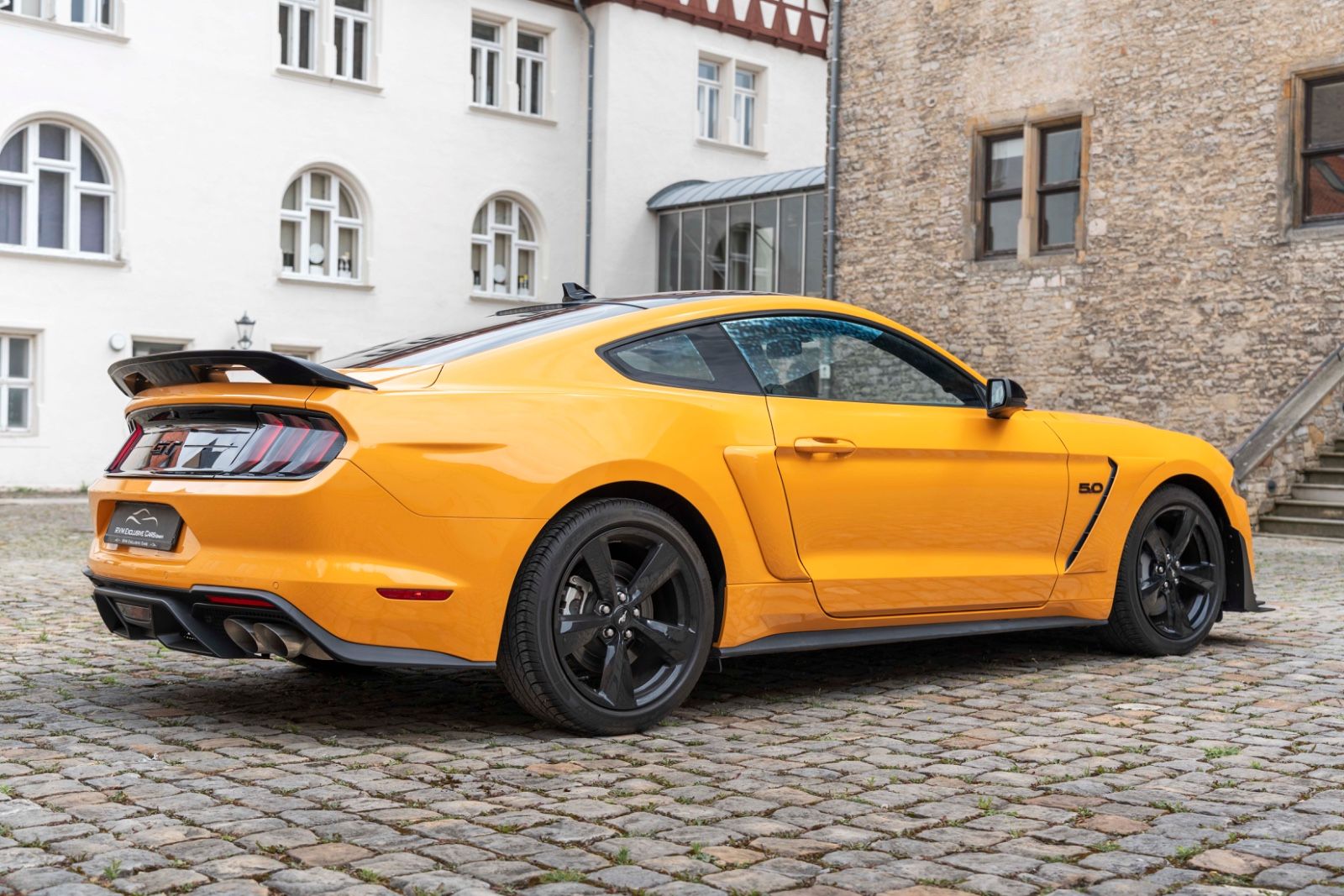 Fahrzeugabbildung Ford Mustang GT 5.0L RECARO TOTW LED KAM NAV