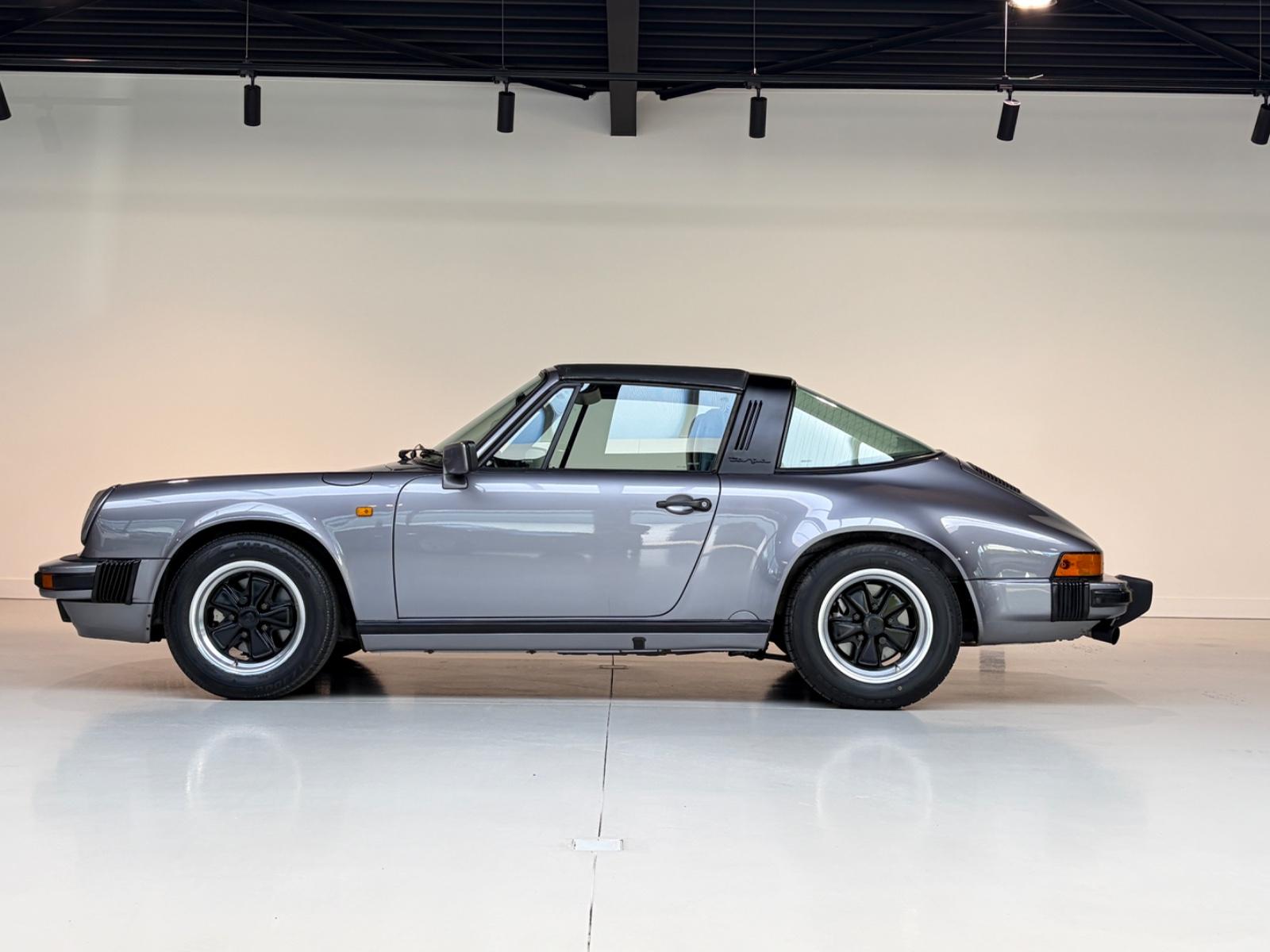Porsche 911 3.2 Carrera Targa G50 C00