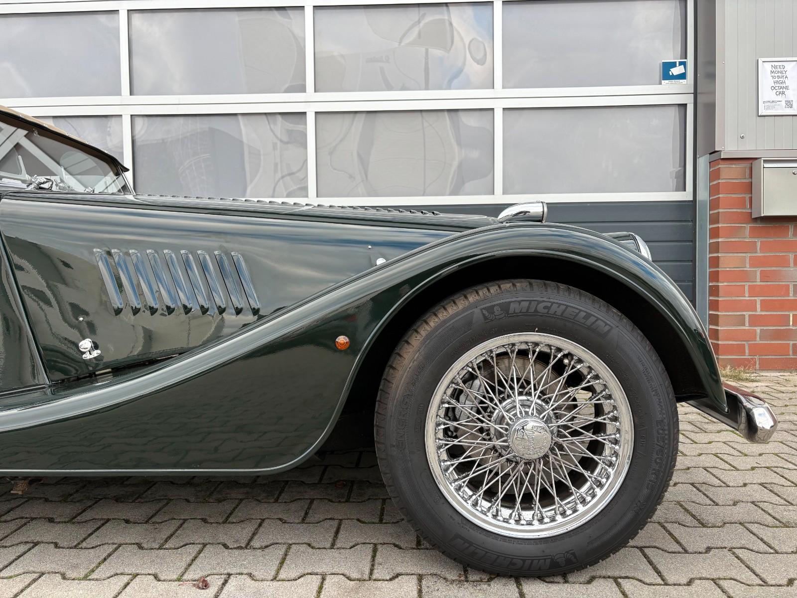 Morgan Plus 8
