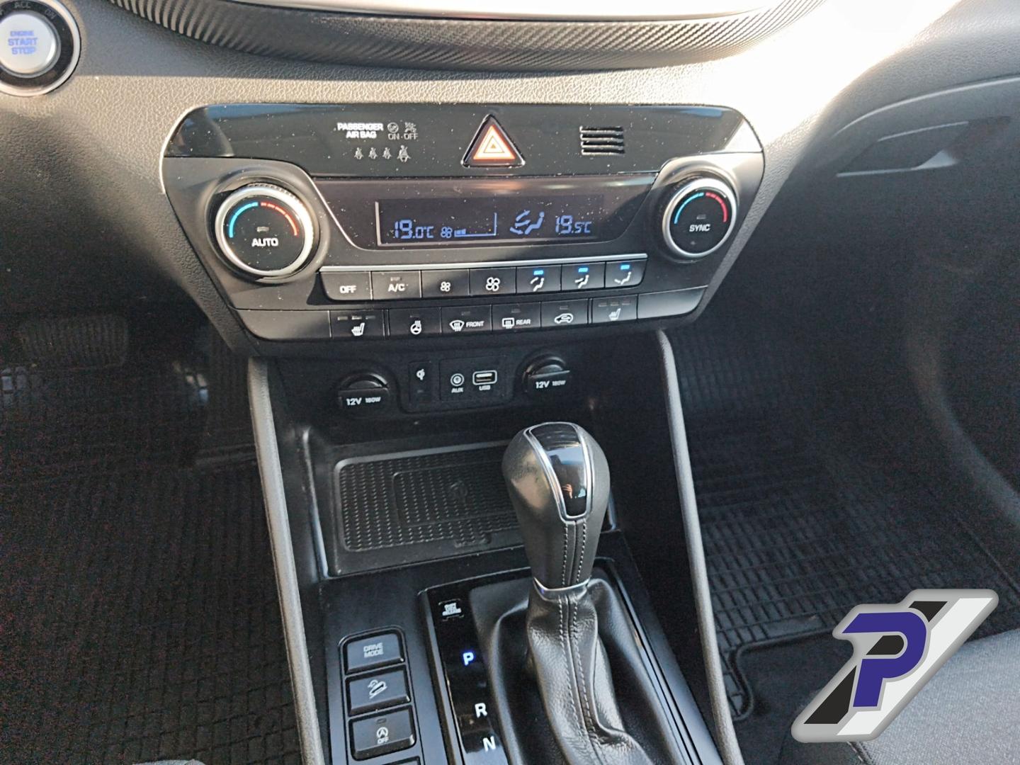 Hyundai Tucson Style 4WD NAVI+FAHRERASSISTENZ-PAKET AHK 