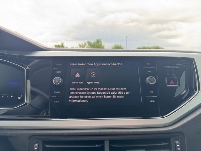 Fahrzeugabbildung Volkswagen Polo GOAL 1.0 TSI 95 PS 5-Gang ACC NAVI APP