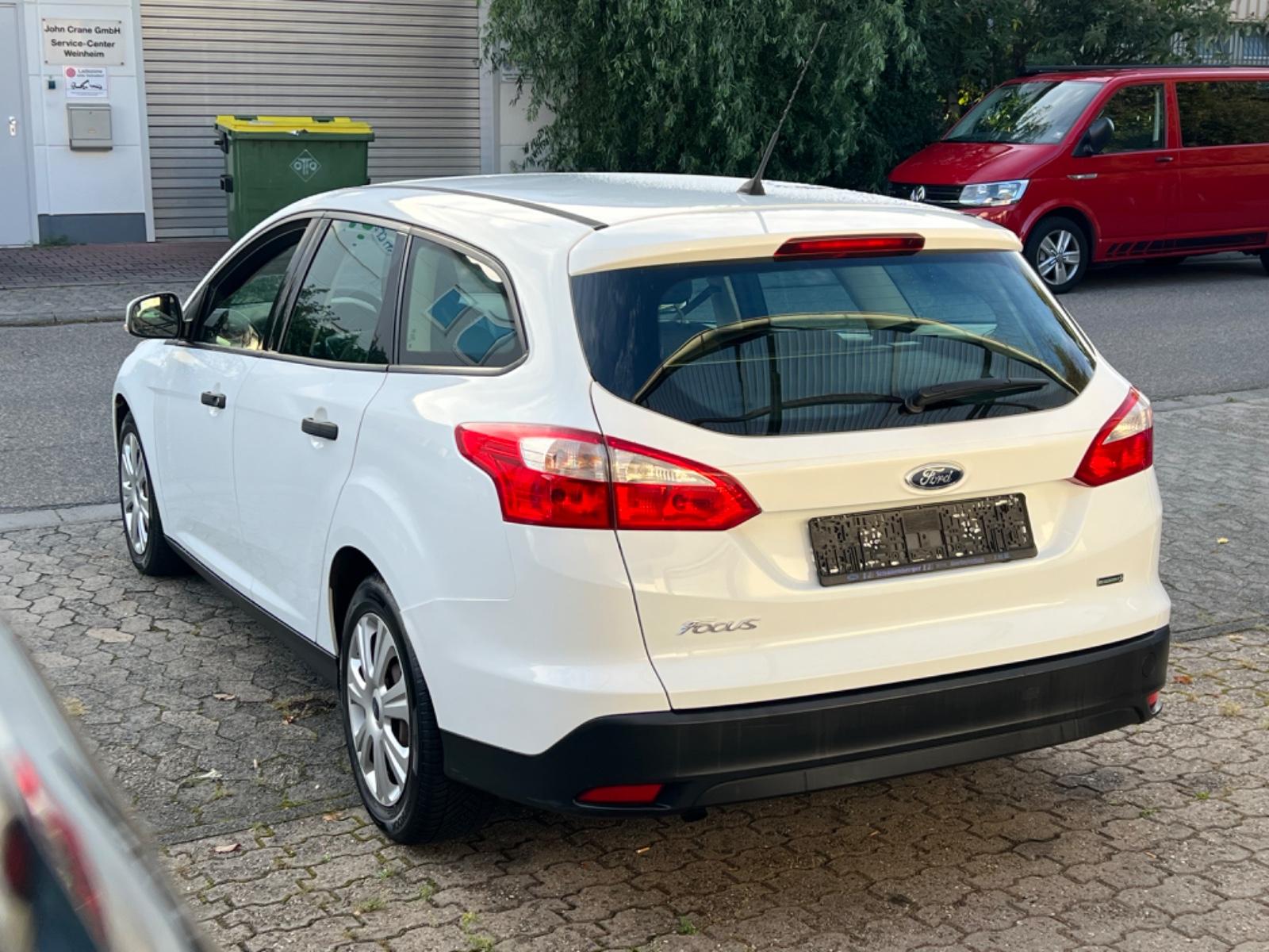 Ford Focus 2014 — engine 998 cm³, 101 HP (74kW)