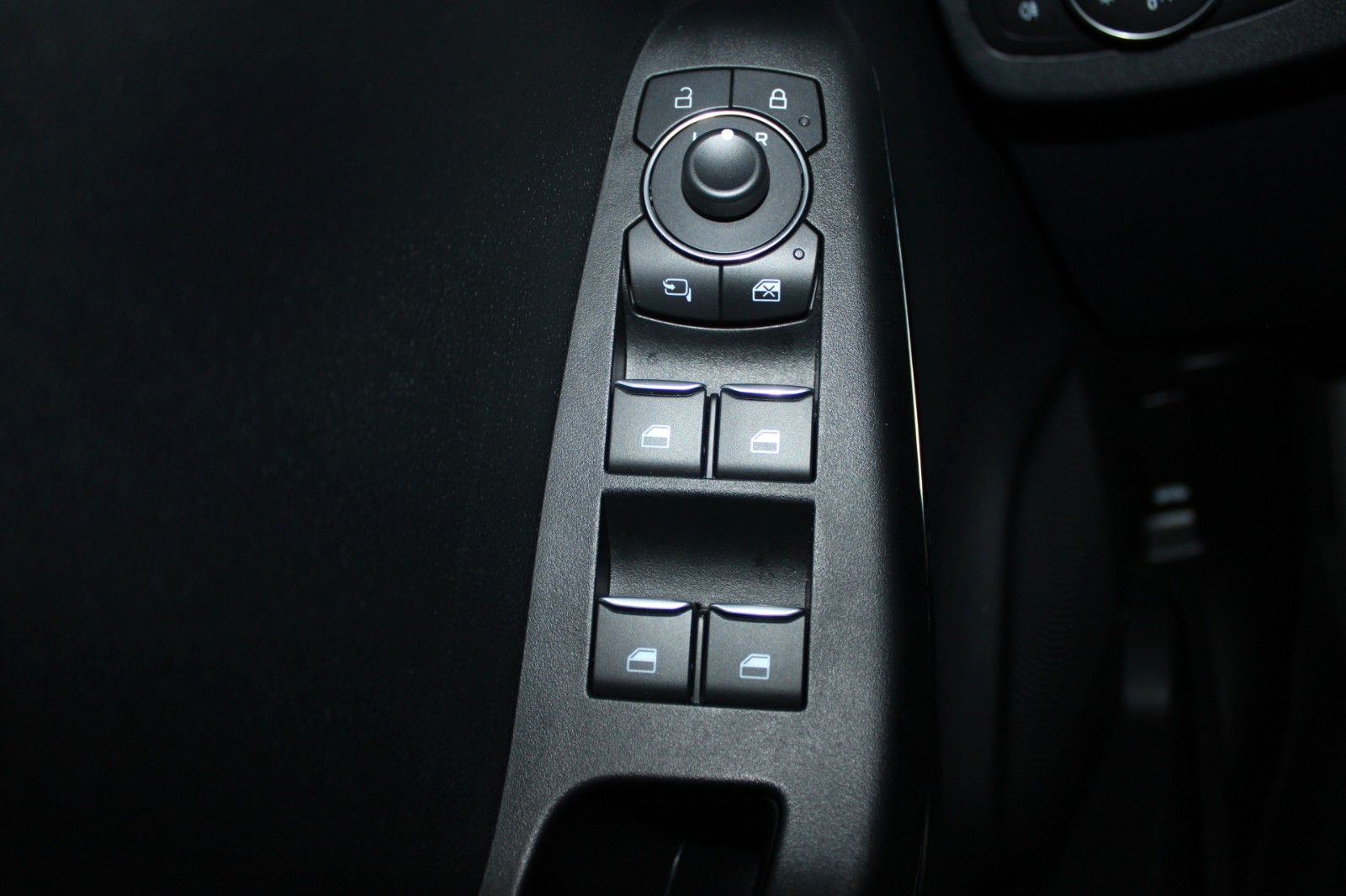 Fahrzeugabbildung Ford Puma MHEV ST-Line Automatik LED NAVI DAB WinterP