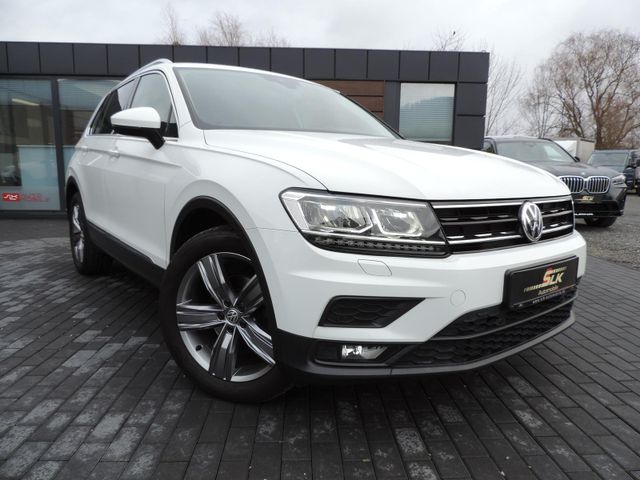 Volkswagen Tiguan 2.0TDi Sound LED Navi 4xSitzh. ACC AHK