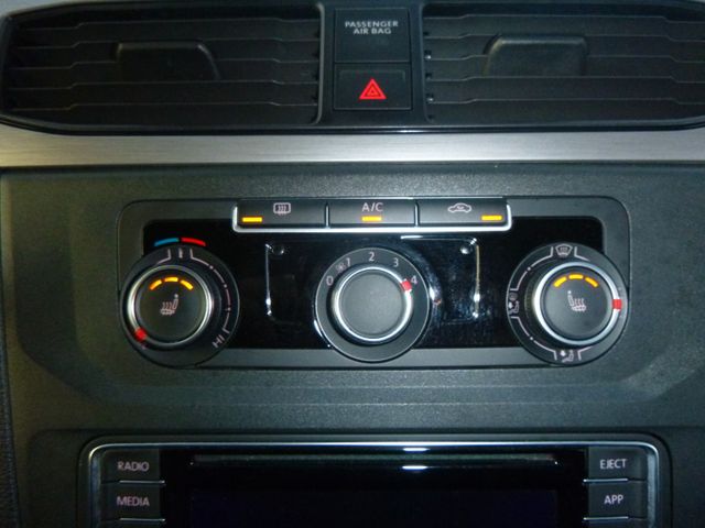 Fahrzeugabbildung Volkswagen Caddy Maxi 2,0 TDI >7Sitze/Sitzheiz/Tempomat<