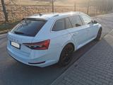 Skoda Superb 2.0 TDI SCR 140kW DSG 4x4 STYLE COMBI... - Skoda Superb: 140