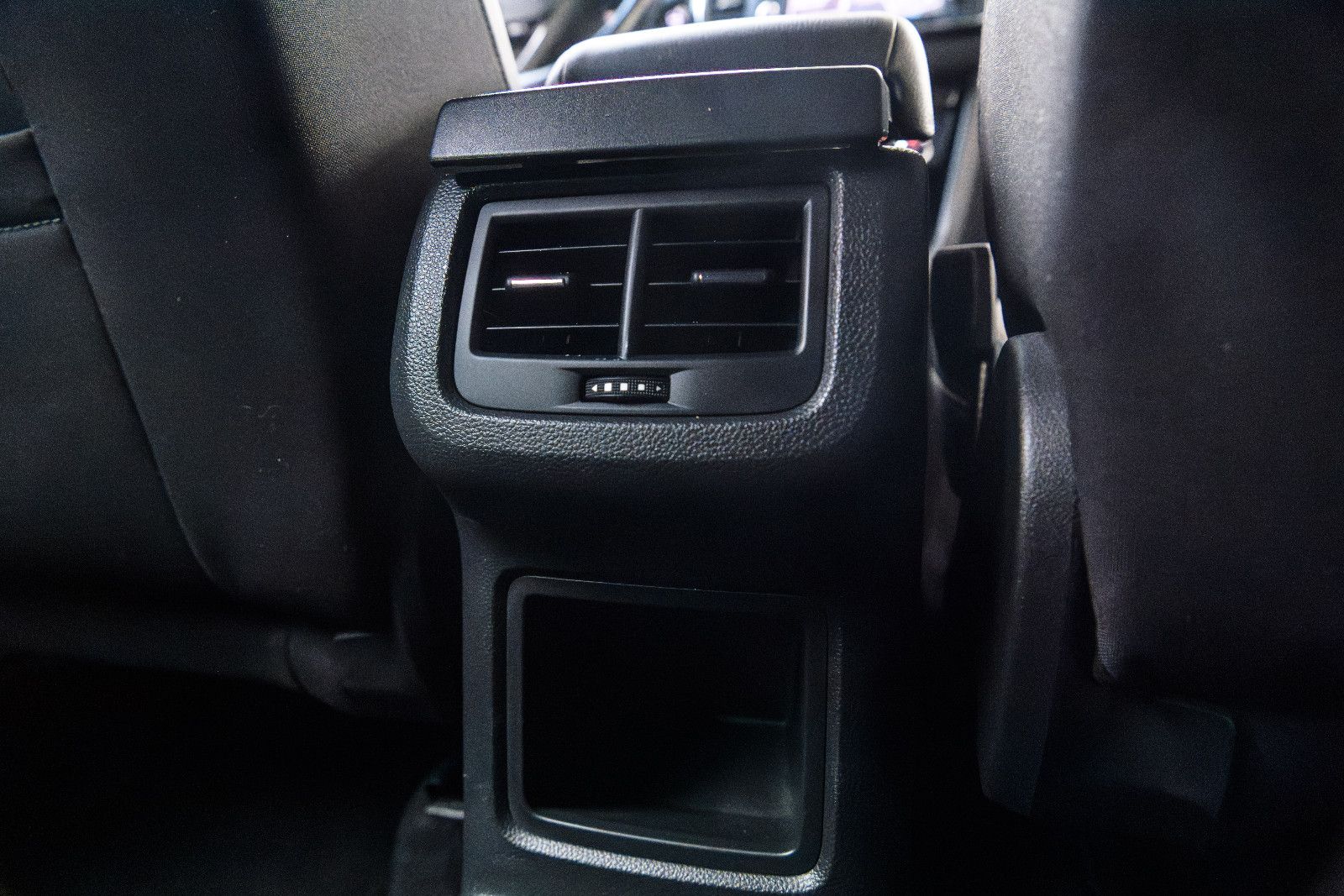 Fahrzeugabbildung SEAT Ateca Xcellence 4Drive +DSG+ Navi + AHK + Kamera