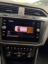 Volkswagen Tiguan - 4