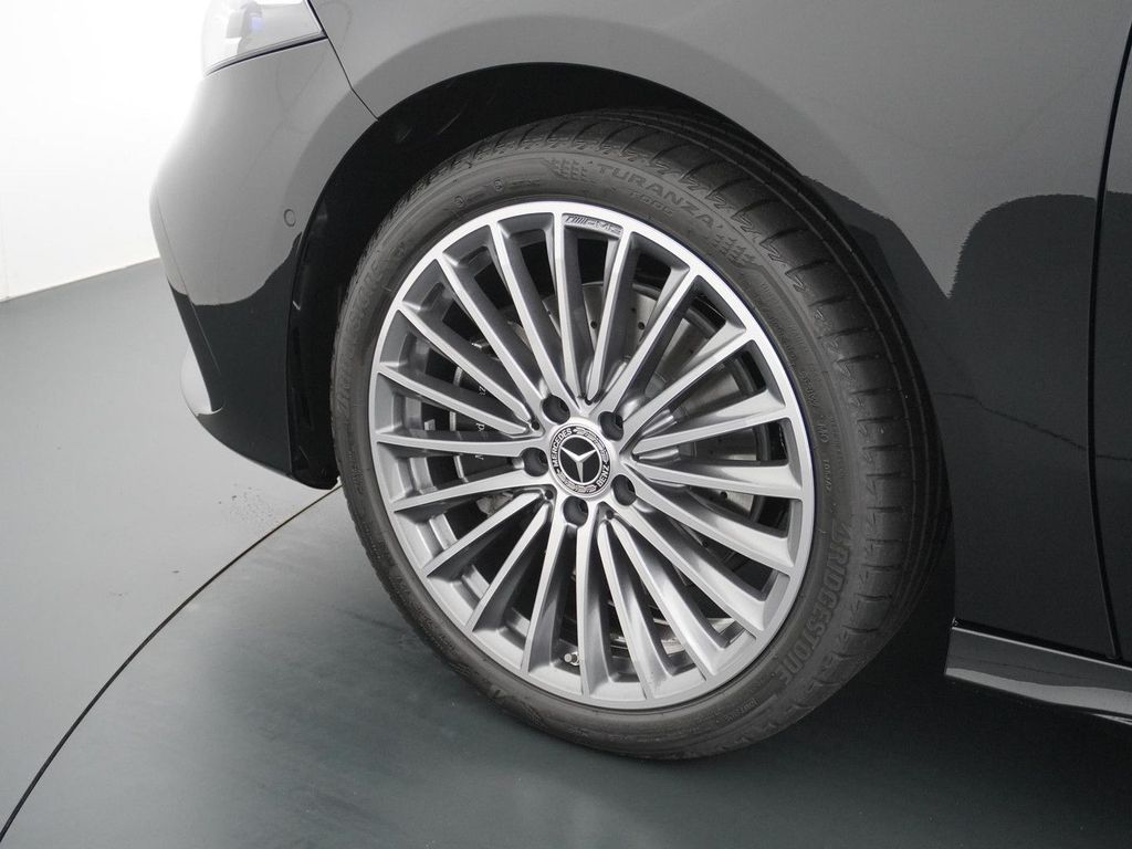 Mercedes-Benz A 250 e Star Edition AMG Line | Panorama - Schie