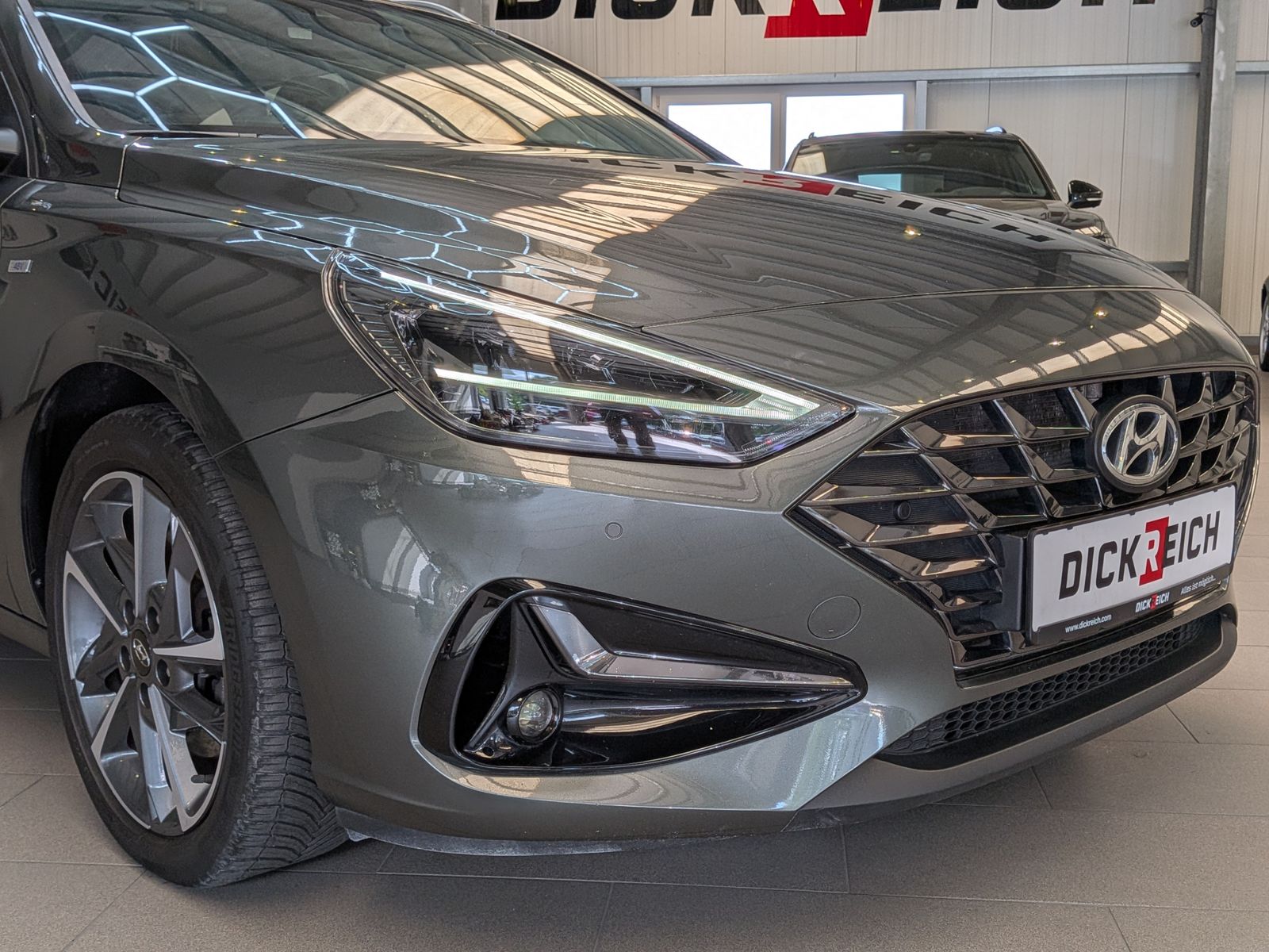 Fahrzeugabbildung Hyundai i30 1.5 T-GDI DCT Trend MHEV Cam Navi LED-Paket