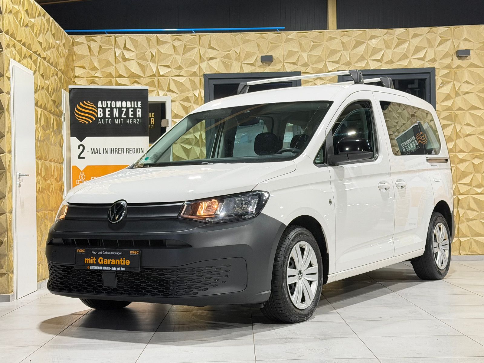 Fahrzeugabbildung Volkswagen Caddy /5-SITZER/BLUETOOTH/AUTO-HOLD/ACC