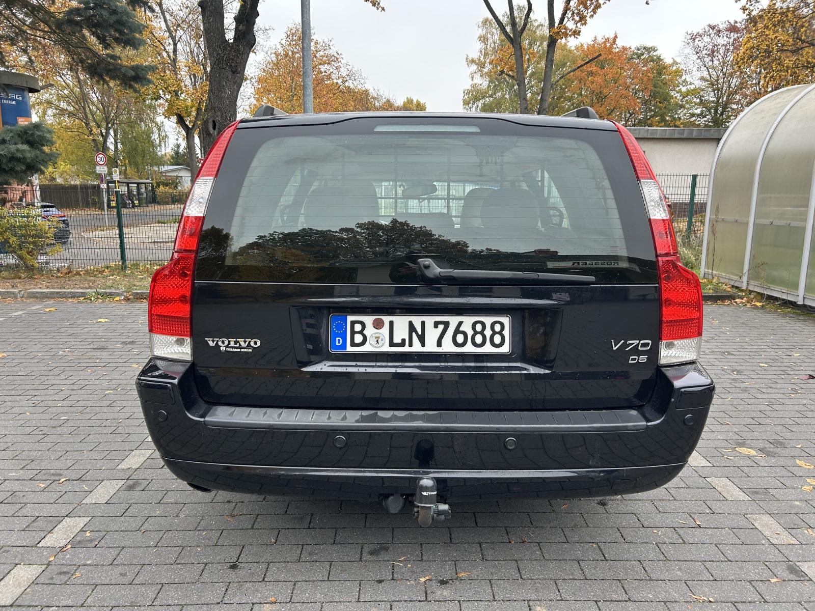 Volvo V70 2006 — салон