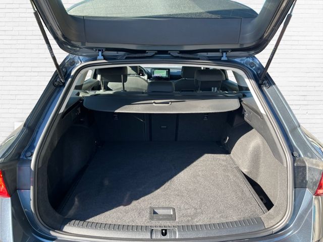 Fahrzeugabbildung SEAT Leon Sportstourer Style 1.5 TSI KLIMA LED NAVI A