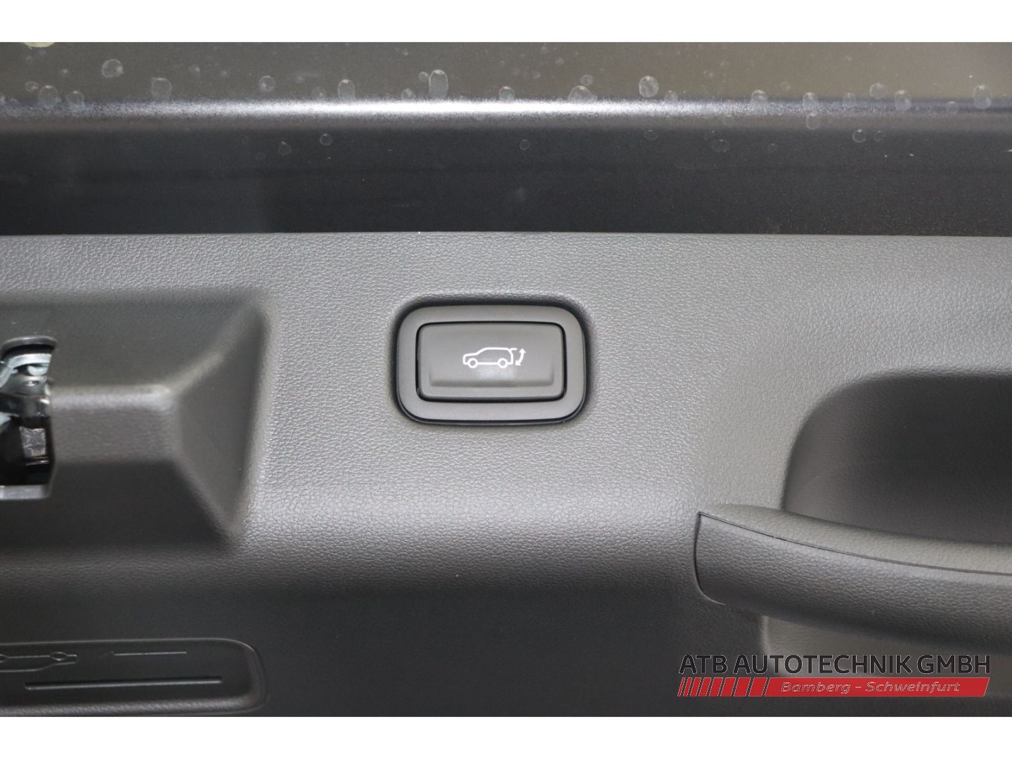 Fahrzeugabbildung Hyundai KONA Elektro MY25 N-Line 65,4kWh 218PS 2WD el. H