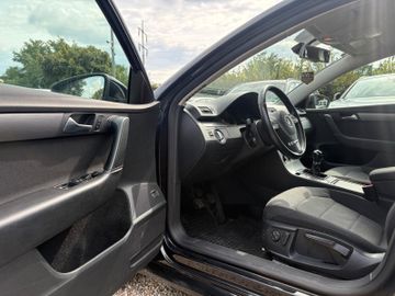 Volkswagen Passat Variant - 8