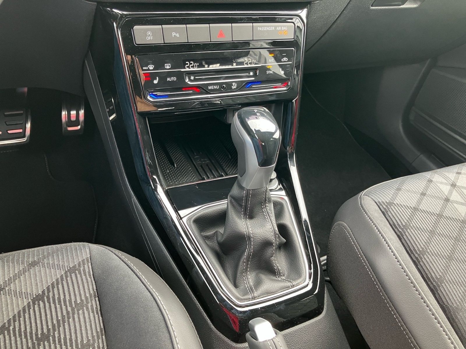 Volkswagen T-Cross - Bild 14