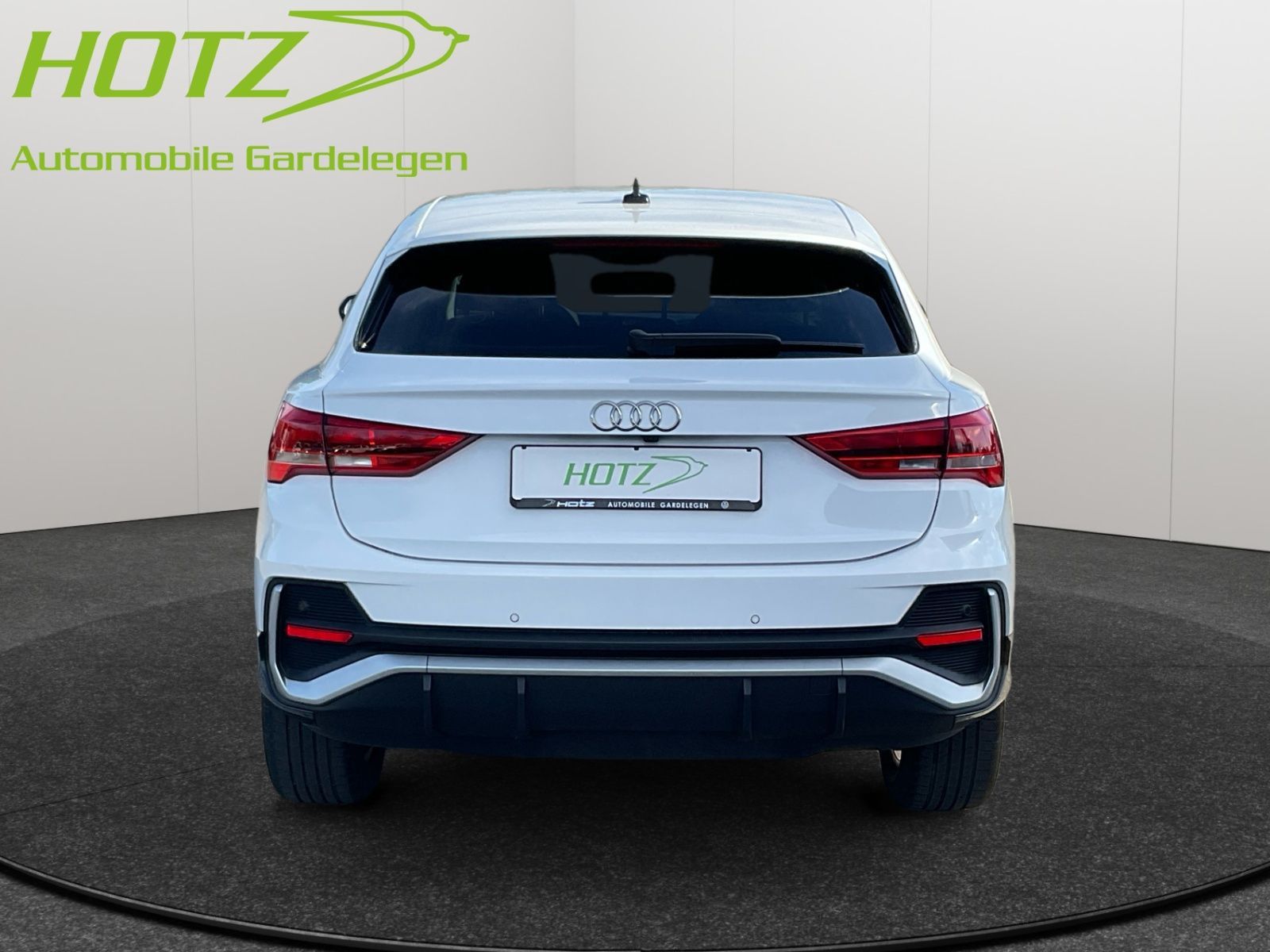 Audi Q3 Sportback 45 TFSI e S-tronic Rückkam Multilen foto 5