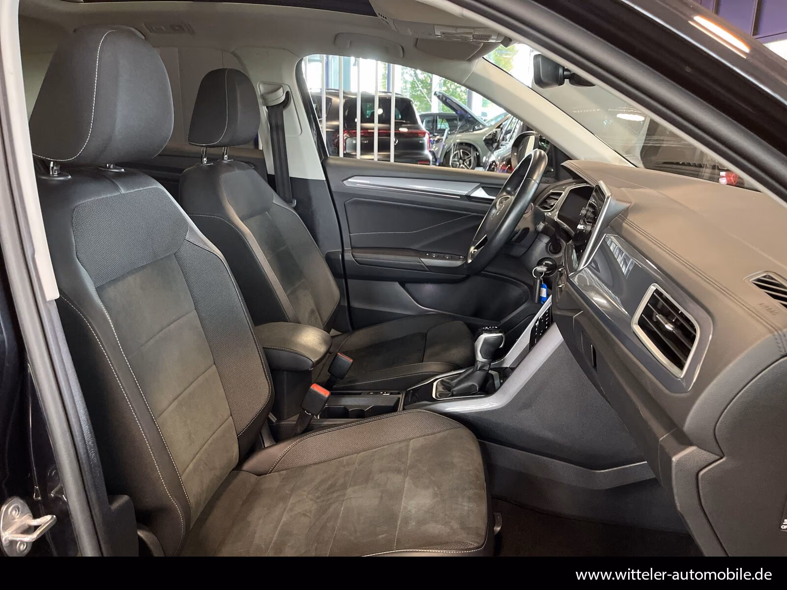 Volkswagen T-Roc 1.5 TSI Style LED/EPH/PANO/NAVI/Sitzheiz., миниатюра 16