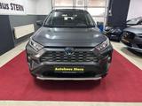 Toyota RAV 4 RAV4 Hybrid 4x4 Club - Toyota RAV 4 mit Hybrid-Antrieb: Allradantrieb