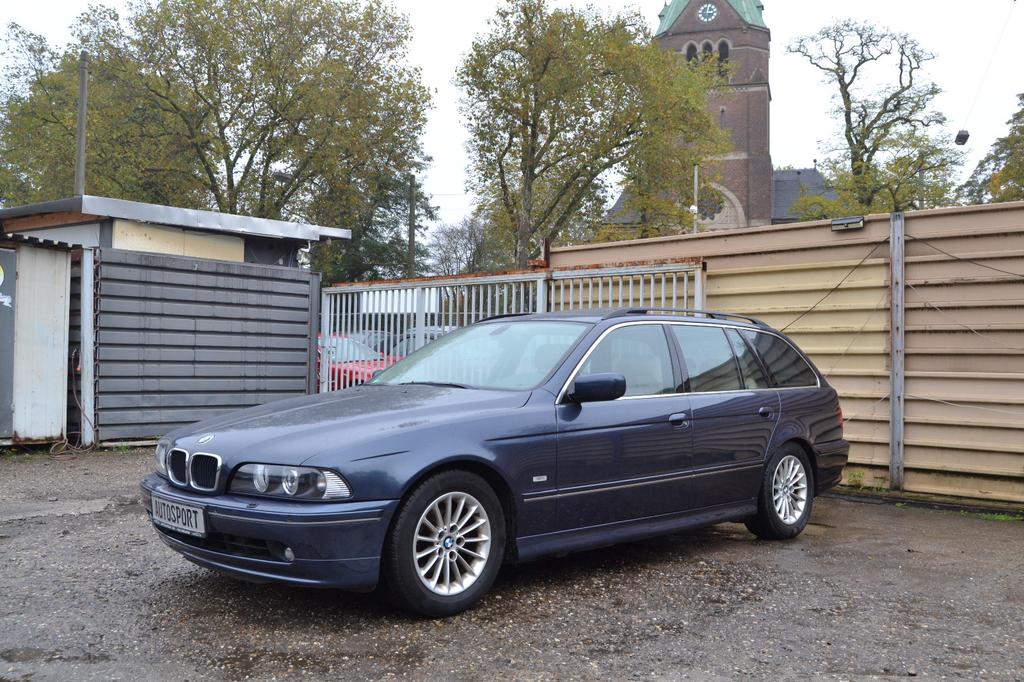 BMW 530