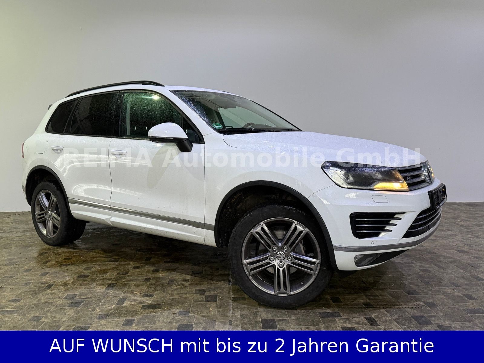 Fahrzeugabbildung Volkswagen Touareg V6 TDI 4Motion, R-Line, Pano, Xenon