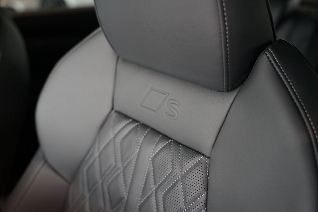 AUDI SQ5 Sportback TFSI | Pano | Carbon | Tech pro AUDI SQ5 Sportback TFSI | Pano | Carbon | Tech pro