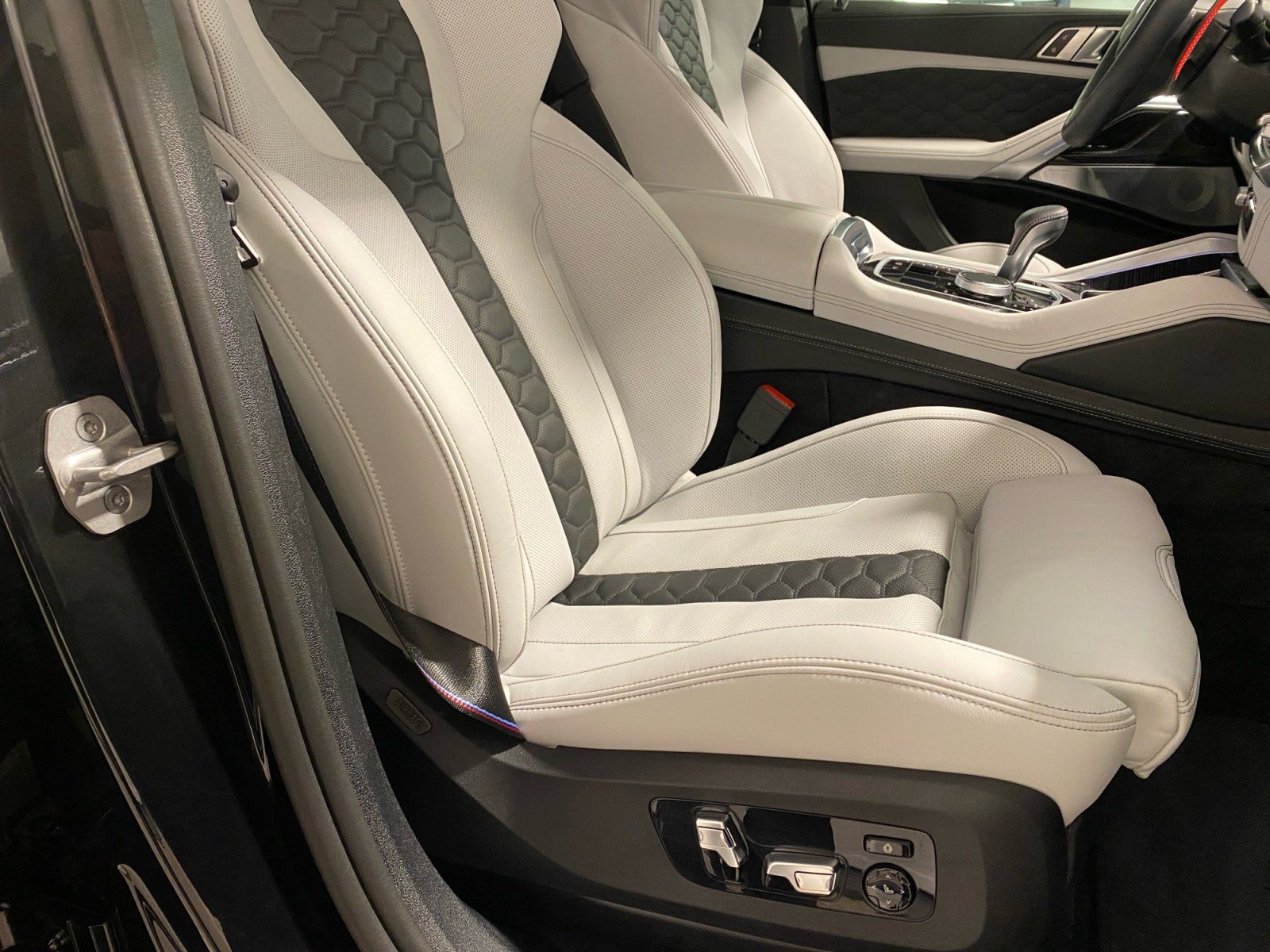 BMW X6 M - Bild 11
