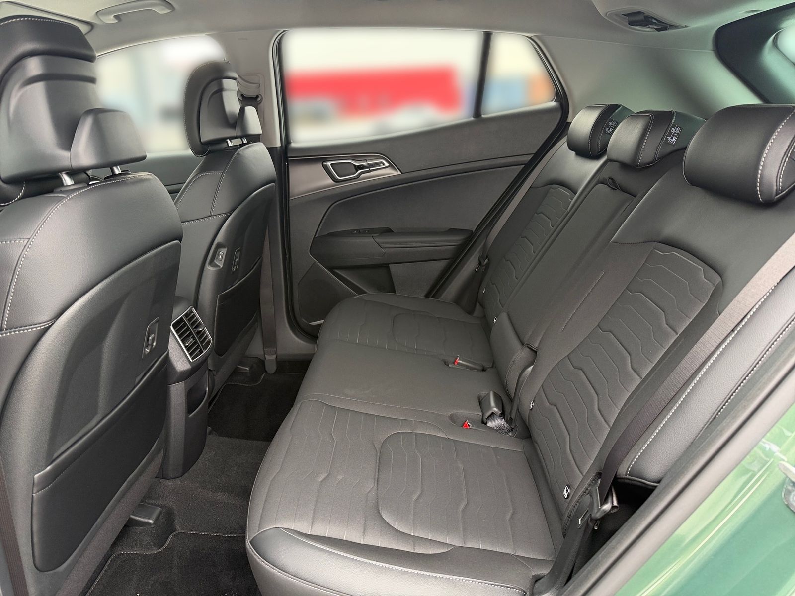 Fahrzeugabbildung Kia SPORTAGE 1.6T 2WD DCT Vision KOM Facelift