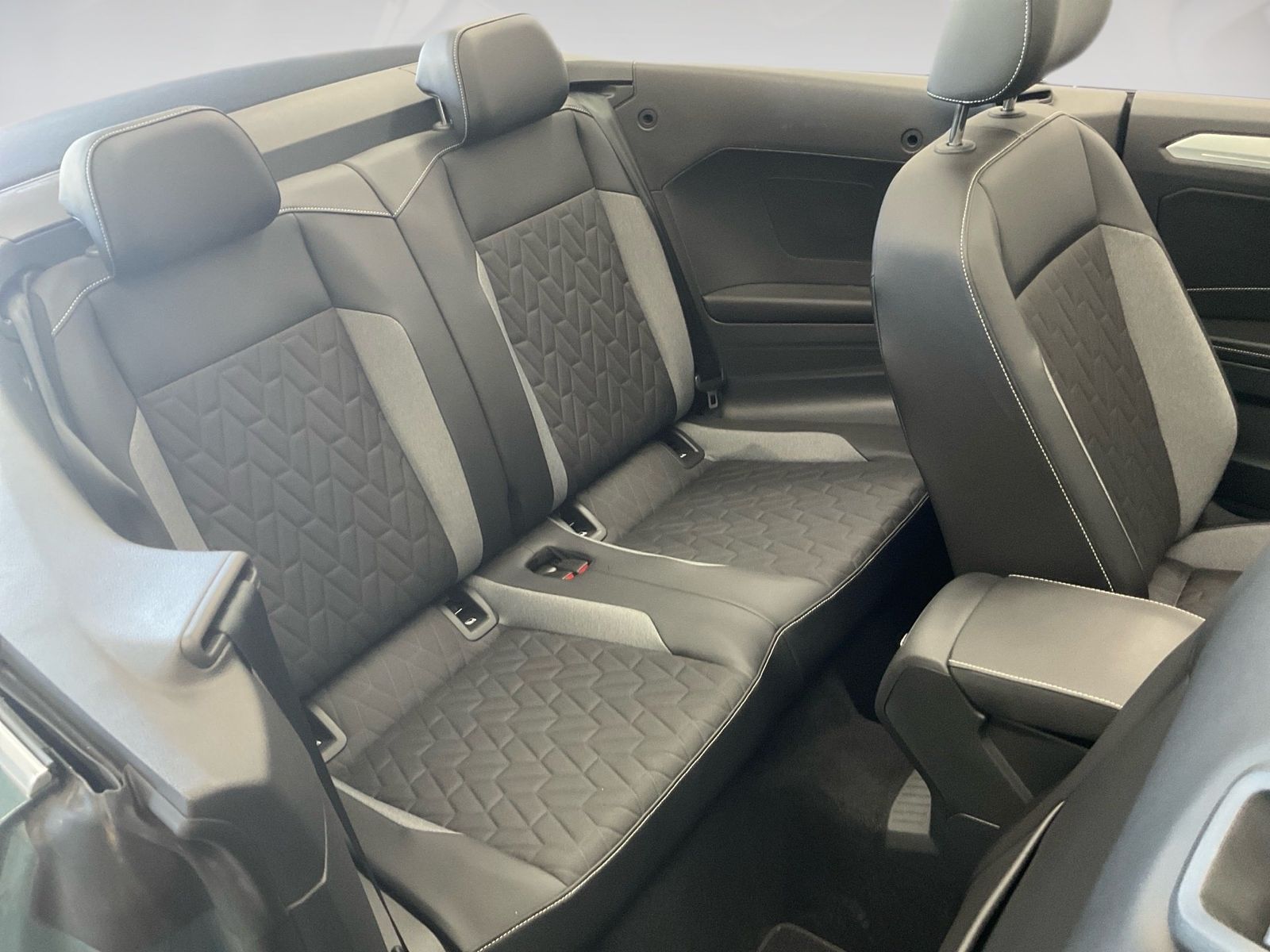Volkswagen T-Roc - Bild 10