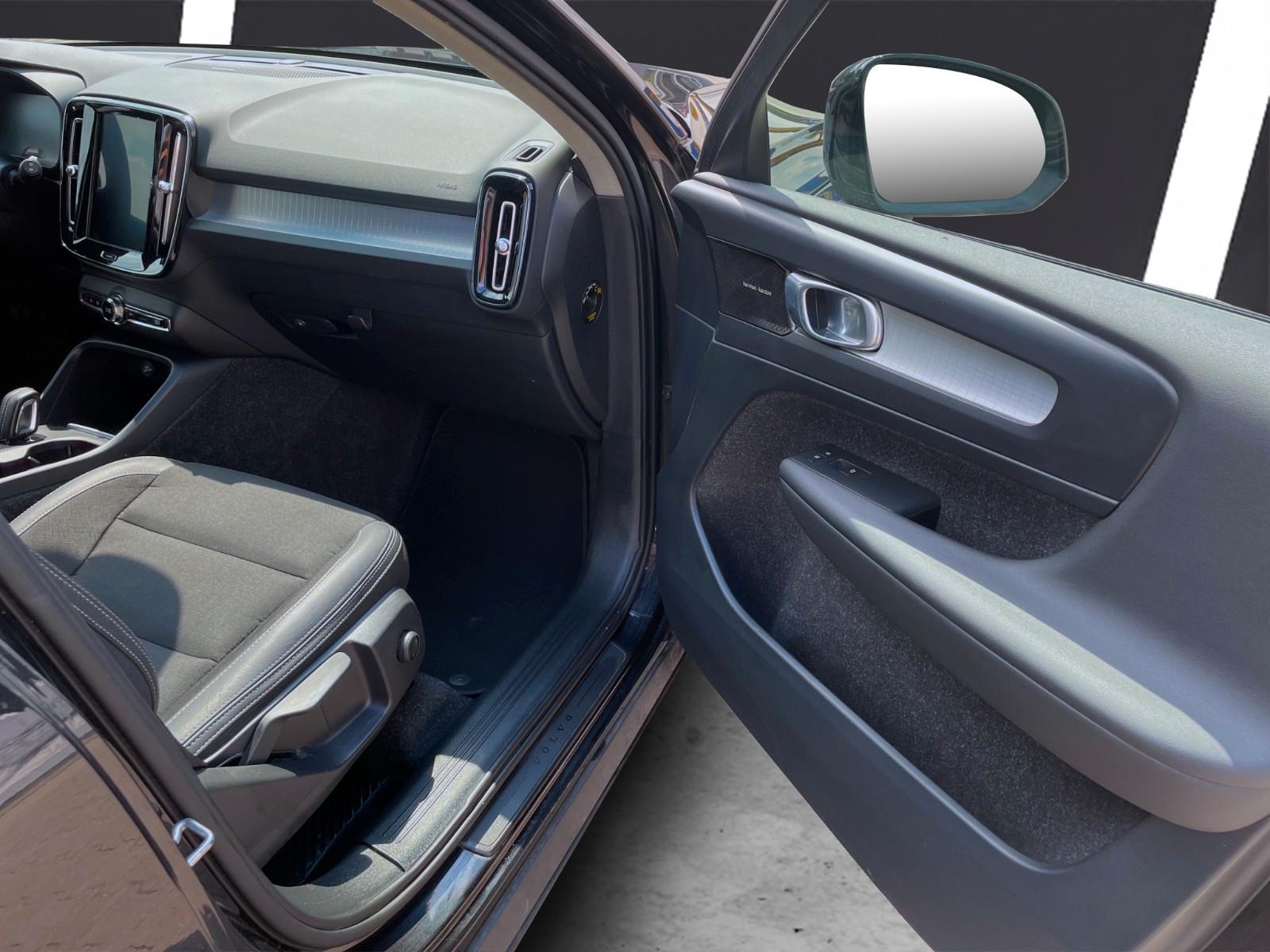 Volvo XC40 Momentum AWD 1.Hand~Lenkradhz.~