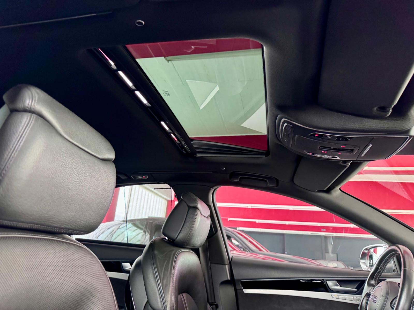 AUDI S8 - 4.0 - 519 ch - CARNET ENTRETIEN - CERAMIQUE AV AR