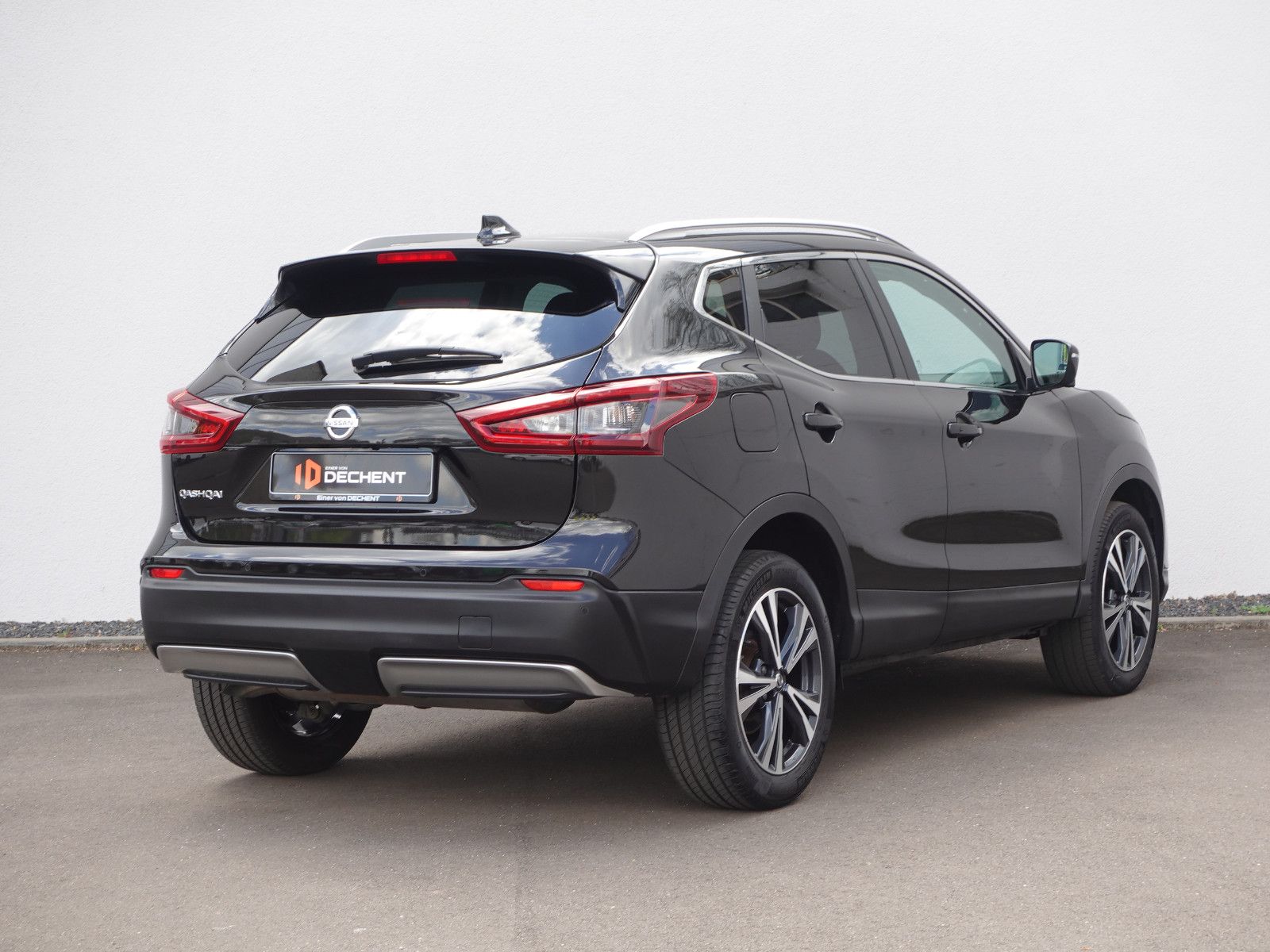 Fahrzeugabbildung Nissan Qashqai 1.3 DIG-T Zama  Automatik SHZ,Pano,Navi