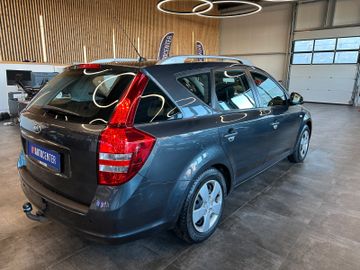 MYAUTOCENTER – Gebraucht- und Jahreswagen mit Werkstattservice in Pfaffenhofen Kia cee´d Sportswagon Vision*2. Hand*Klima*AHK*SHZ*