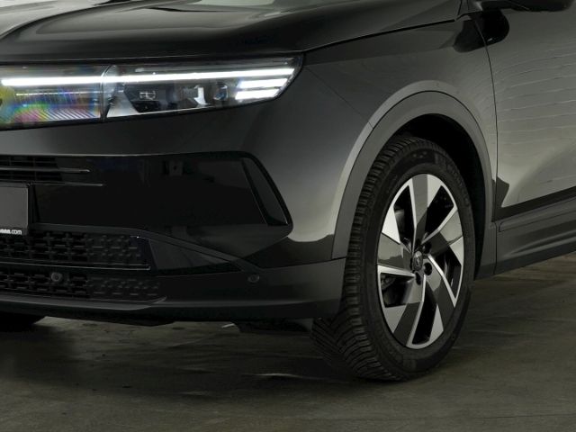 Grandland B GS HYBRID eDCT+LED MATRIX+NAVI+360 G