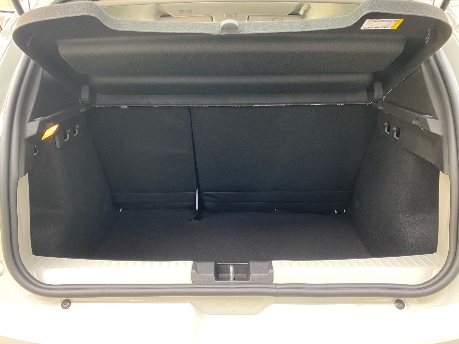 Fahrzeugabbildung Dacia Sandero Expression TCe 100 *KAMERA*NAVI*SITZHZG*