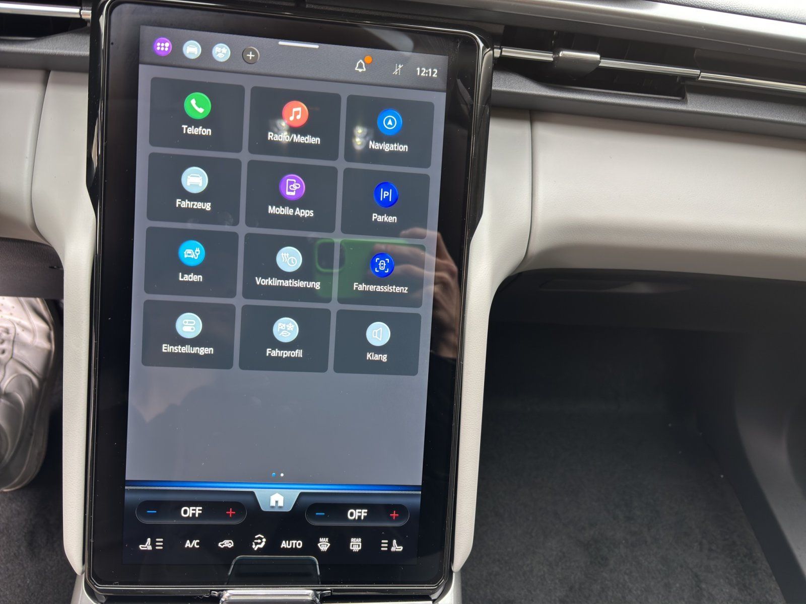 Fahrzeugabbildung Ford Explorer RWD