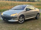 Peugeot 206 Cabriolet CC Platinum*Leder*Klimaaut*Tüv Neu - gebrauchte Peugeot 206 aus dem Jahr 2002
