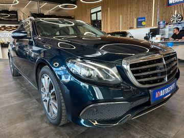 Mercedes-Benz E 350 *BURMESTER*KEYLES*PANO*AHK*ACC*StandHZ*