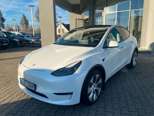 Tesla Model Y Long Range Dual Motor AWD GLASDACH GJR