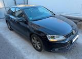 Volkswagen Jetta VI Match*NAVI*PDC*SHZ - Volkswagen Jetta: Match